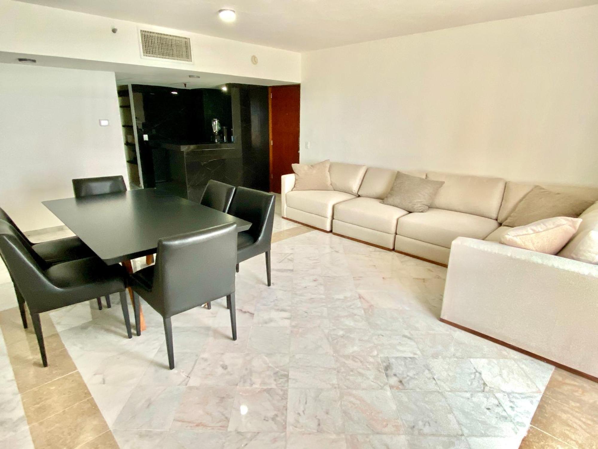 Condo in Ocean Front Hotel Resort Cancún Camera foto