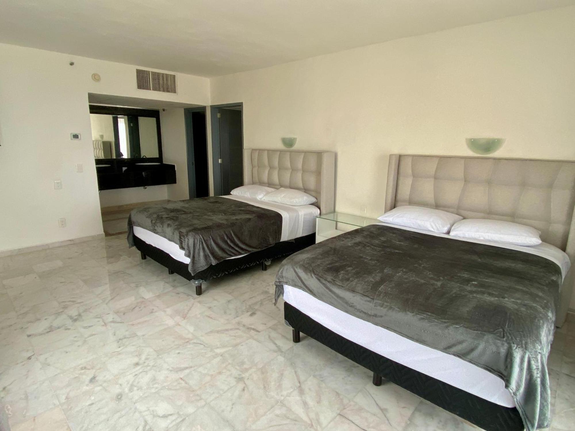 Condo in Ocean Front Hotel Resort Cancún Camera foto
